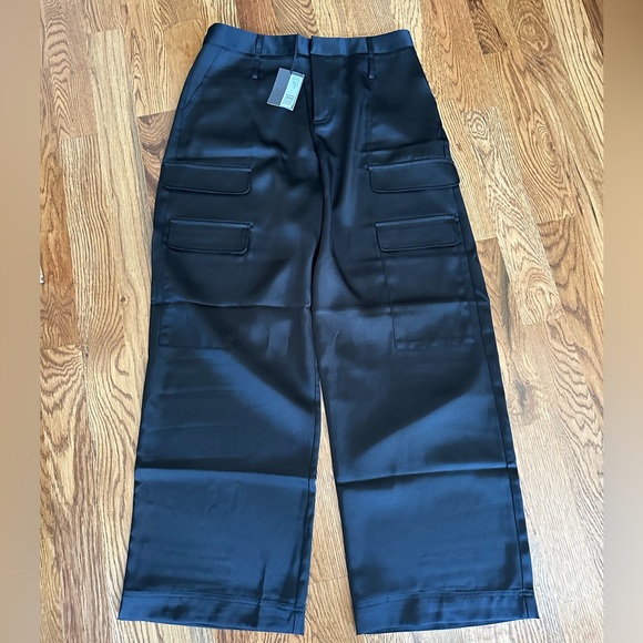 Black satin cargo pants- new with tags - Picture 1 of 6